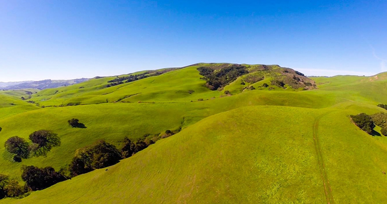 Image for display with article titled Santa Clara County Hears Overwhelming Support for Sargent Ranch Open Space