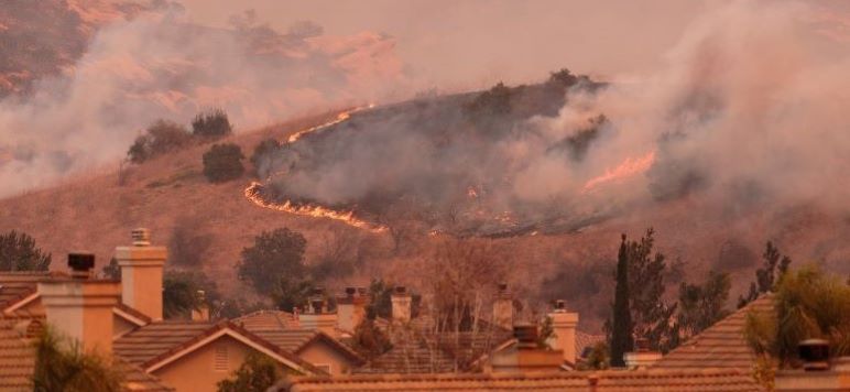 Image for display with article titled Climate Change Disasters Hit California Especially Hard