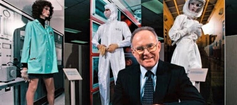 Image for display with article titled Intel Co-Founder Gordon E. Moore Dies at 94