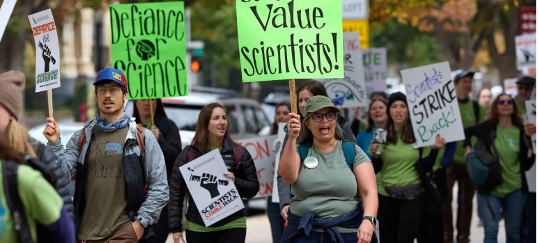 Image for display with article titled California State Scientists Strike, Demand Equal Pay